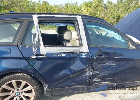 2011 BMW 328I xDrive z USA, uszkodzony, nr VIN WBAUU3C50BA542420